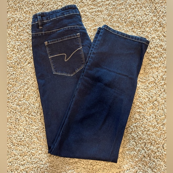 Santana Jeans - Picture 1 of 3